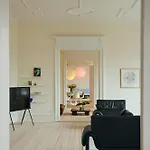 Διαμέρισμα Classic Flat With Large Terrace *