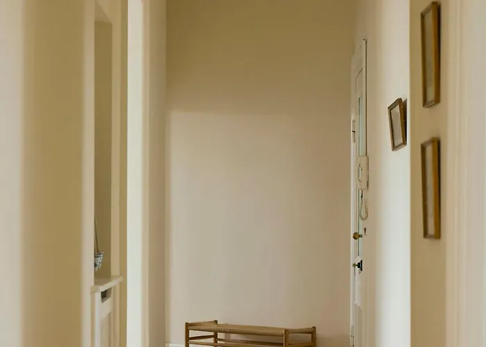 Classic Flat With Large Terrace Apartment *